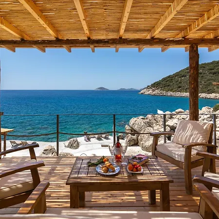 Villa Kalamar 6 *